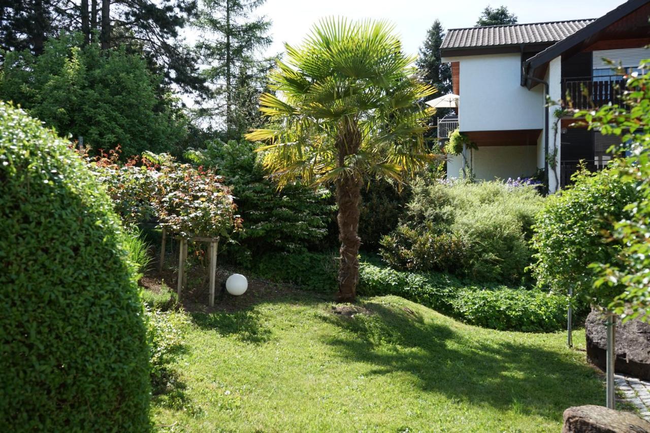 Gaestehaus Am Fuerstweg Heuchelheim-Klingen 외부 사진