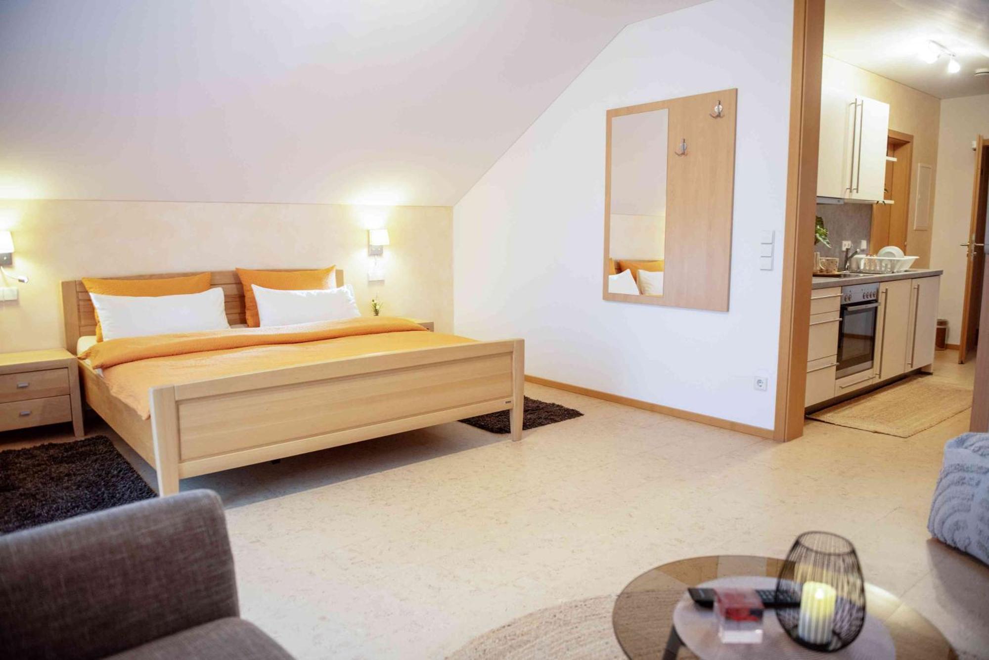 Gaestehaus Am Fuerstweg Heuchelheim-Klingen 외부 사진